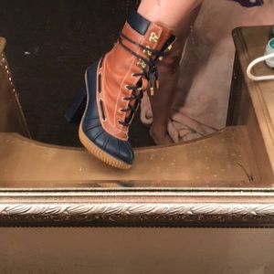 👢 Michael Kors boots